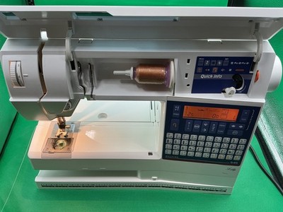 HUSQVARNA VIKING QUILTING 545 LILY QUILTING SEWING MACHINE