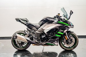 2020 Kawasaki Ninja 1000SX