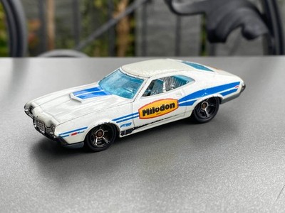Hot Wheels '72 Ford Gran Torino Sport | Lose | Weiß | Modell Spielzeugauto