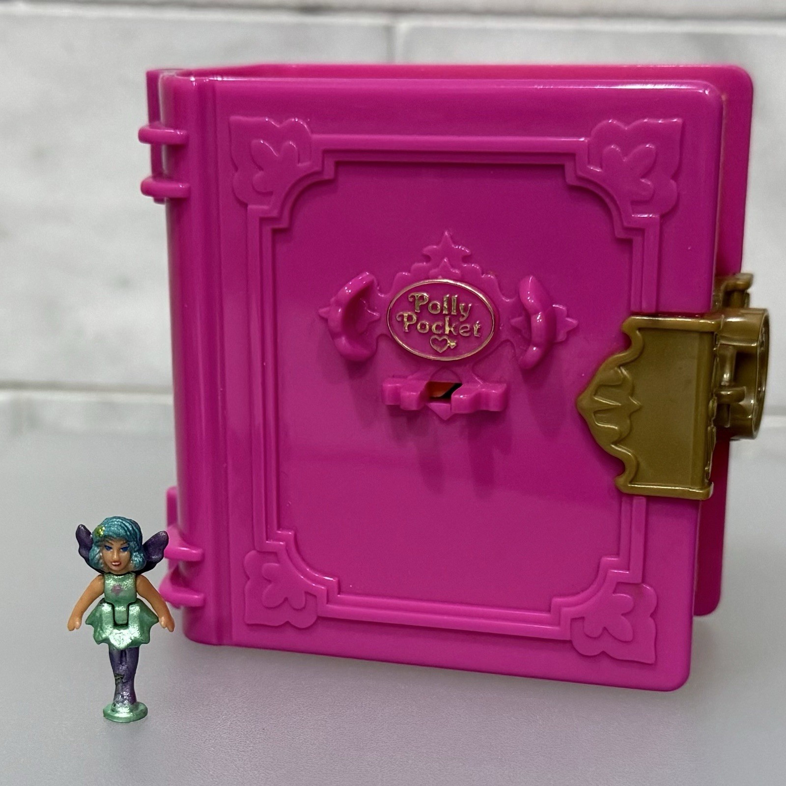 Vintage Polly Pocket Bluebird 1996 Sweet Treat Shoppe Compact w/ Vintage Fairy