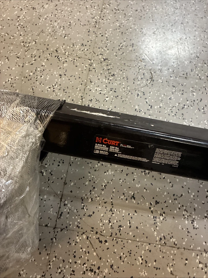 Enganche de remolque Curt clase 3 para Kia Niro 13329 Foto 2 de 3