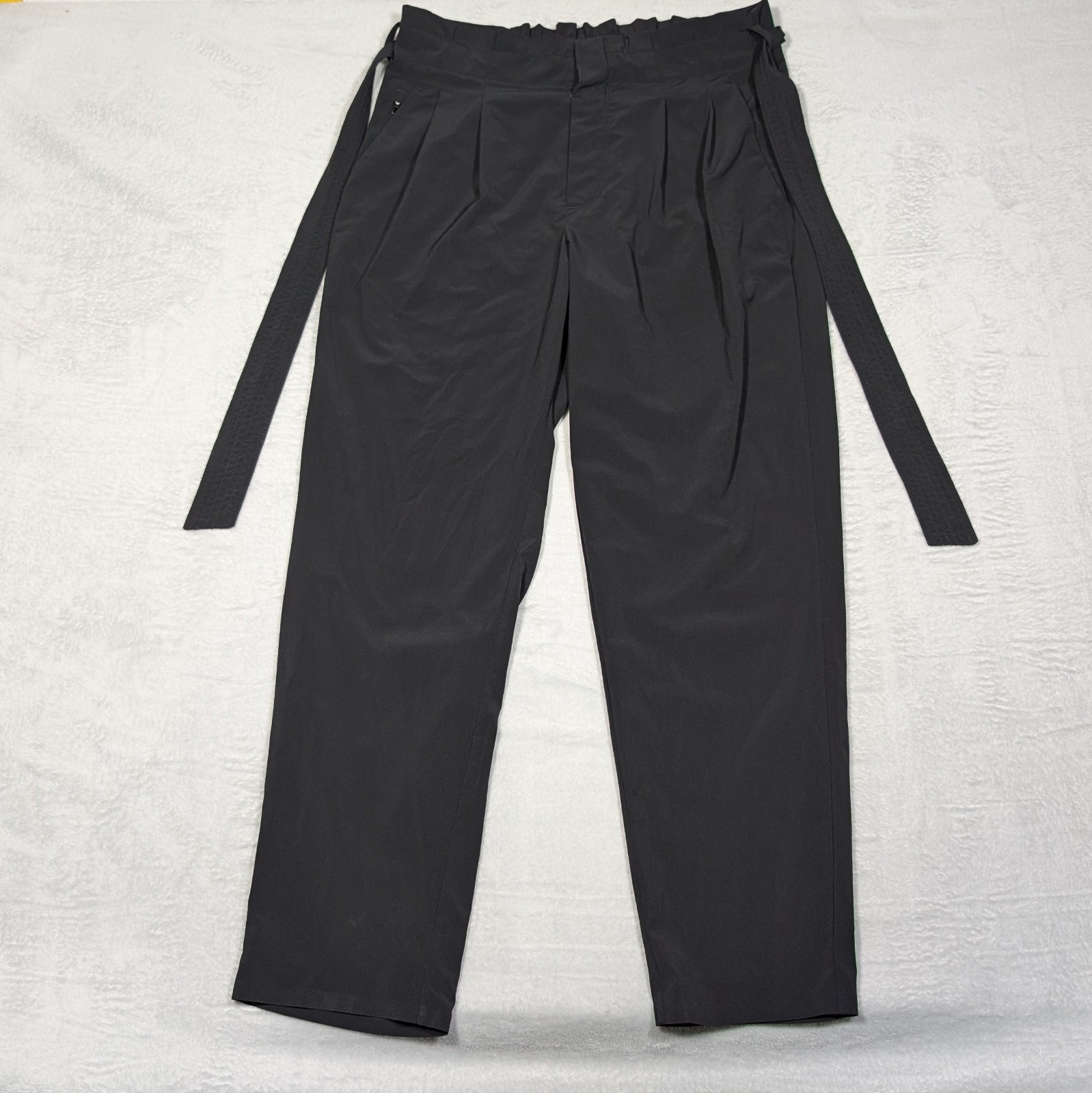ATHLETA Skyline Pant II Black Size 10 Belted Paperbag Tapered 27