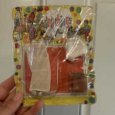 Muñeca-Cosas Por Premier Vintage Zapatos de Vestir Medias Ropa NUEVO Talla Barbie