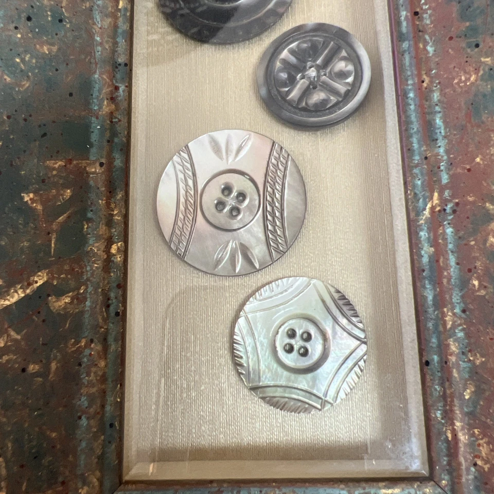 Framed Antique Mother of Pearl Buttons in Vintage Florentine Frame 12.5” - Image 4 of 4