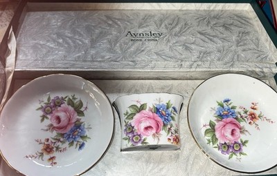 VTG Aynsley Bone China FLORAL 3 Piece Gift Set In Box, Toothpick Holder