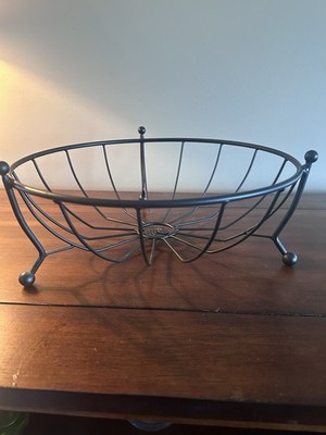 Longaberger Medium Black Wrought Iron Tabletop Fruit Bread Pastry Basket