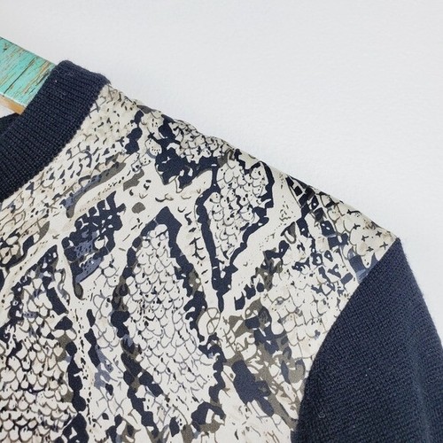 Equipment Femme Women's Silk/Wool Long Sleeve Snake Print Top Sz S NWOT - Picture 2 of 9