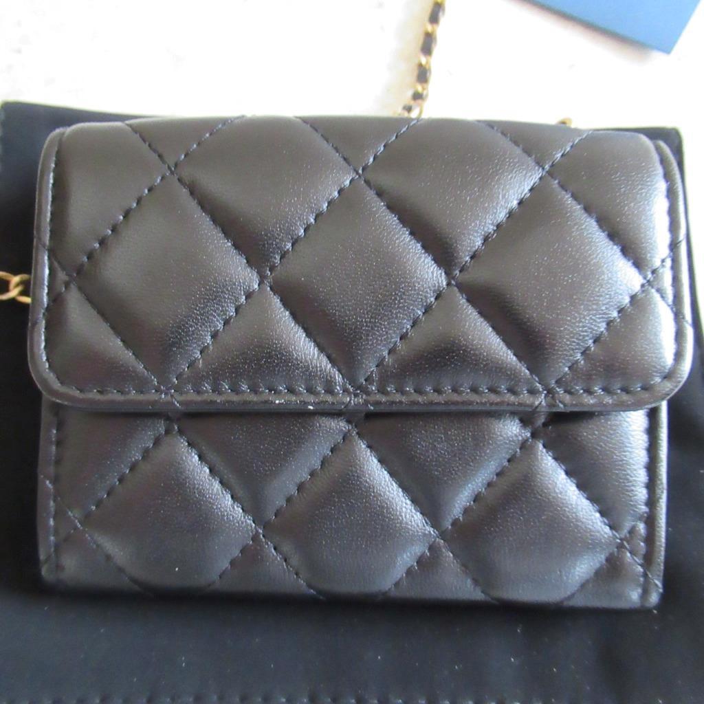 Chanel 19 Zippy Card Holder in Black Lambskin AGHW – Brands Lover