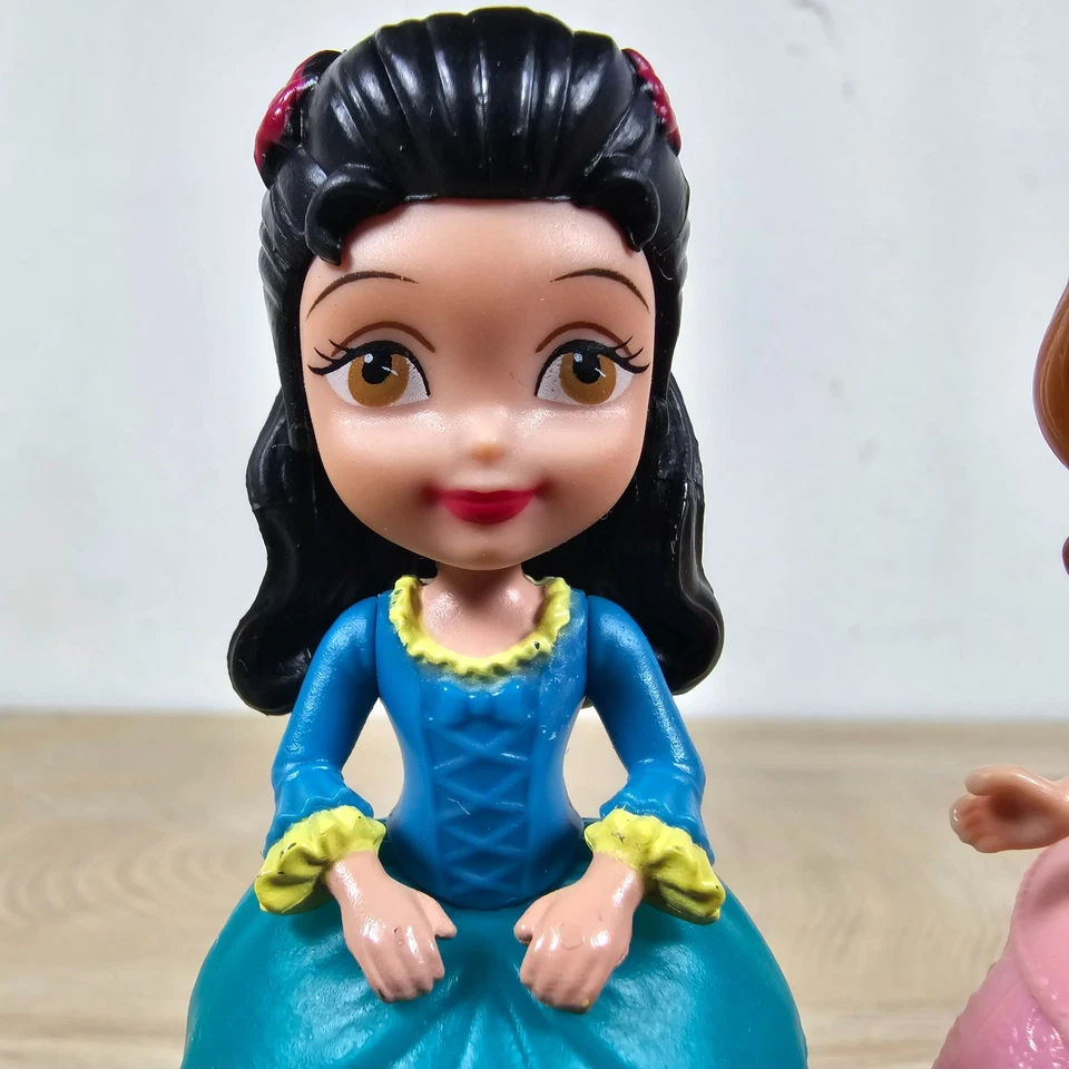 Mattel Disney Jr Sofia the First Mini Doll Princess Hildegard & Sofia Figures 3" - Image 3 of 4