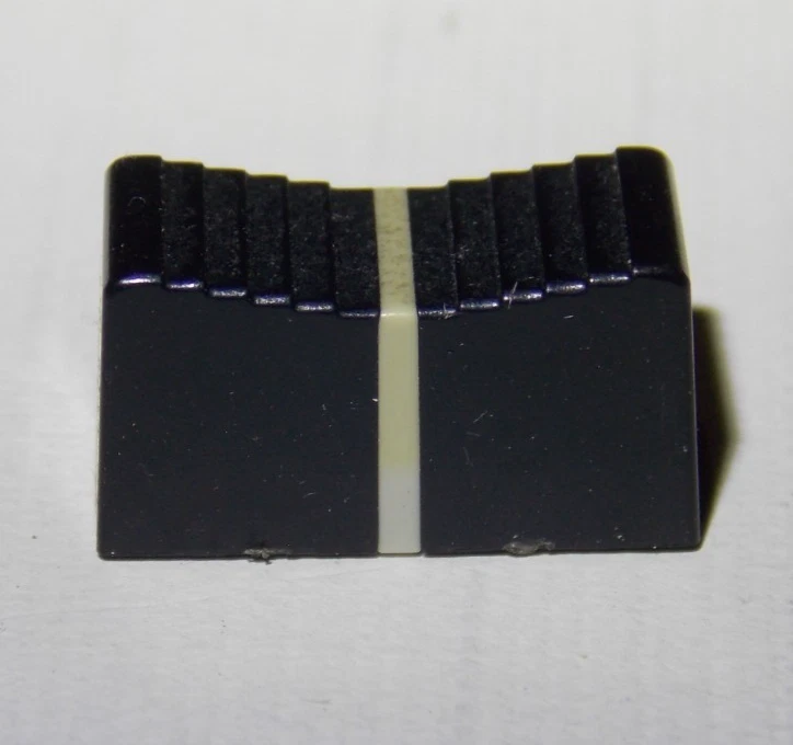 Roland  XP-80 XP-50 XP-60  Replacement Original Slider Knob EXCELLENT CONDITION - Image 4 of 4