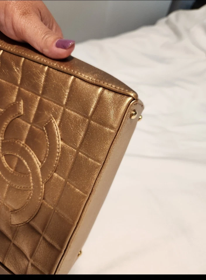 CHANEL pequeño Foto 4 de 4