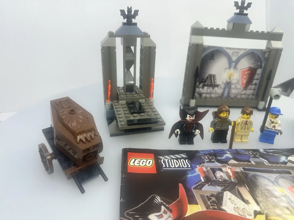 Lego Horror Studios #1381 “Vampire’s Crypt” (2002), Usado, Muito Bom, Completo - Imagem 4 de 4