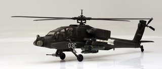 1:32 AH 64A Apache US Army Revell Monogam Model Kit construido helicóptero