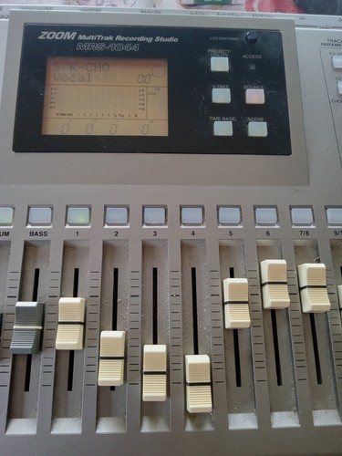 Zoom MRS-1044 MultiTrak Recording Studio Recorder  - Bild 6 von 16