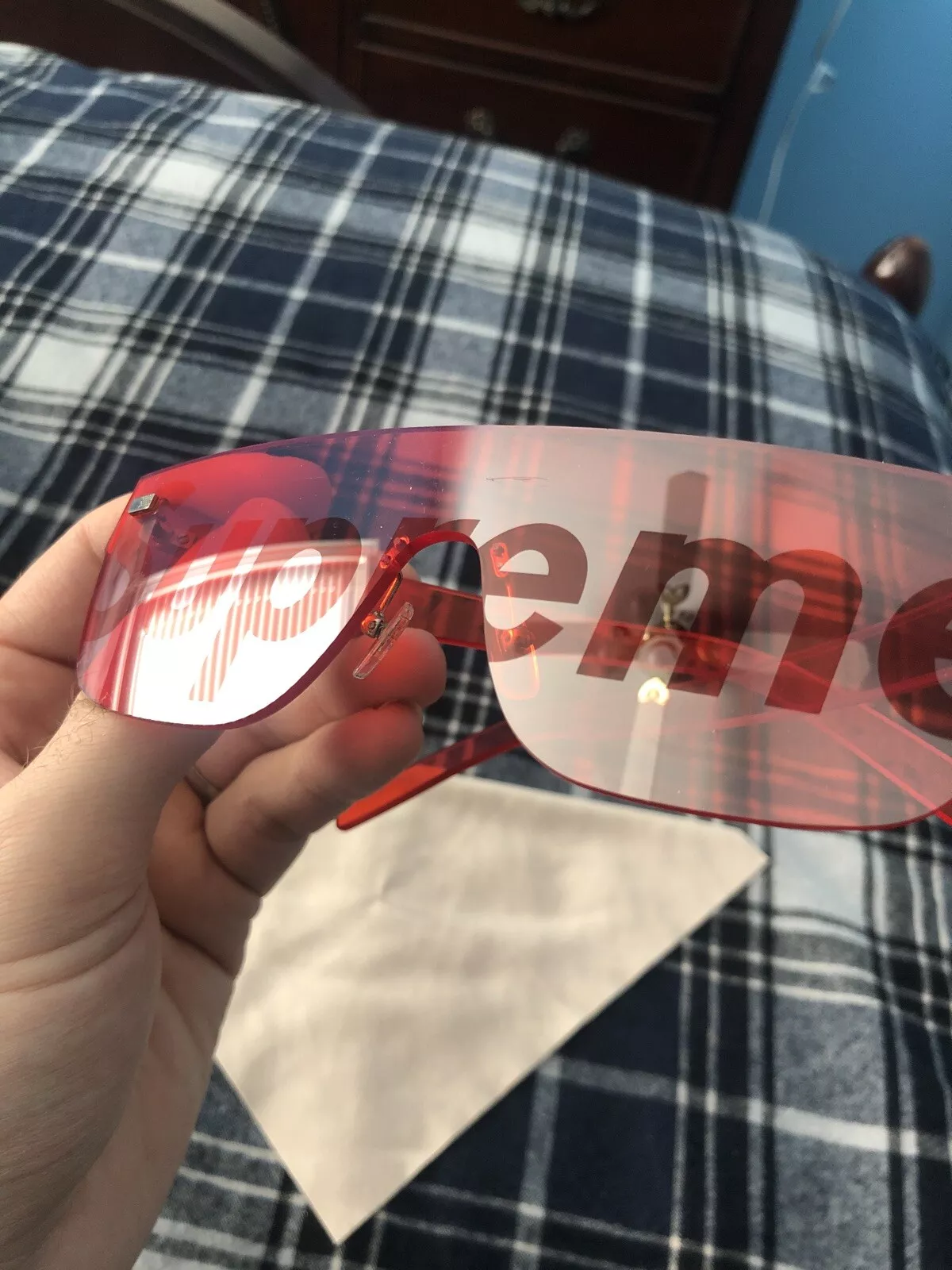 Lunettes de soleil Supreme LV