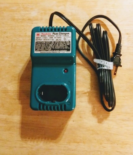 OEM MAKITA DC9000 9.6V 1.5 Amps FAST 