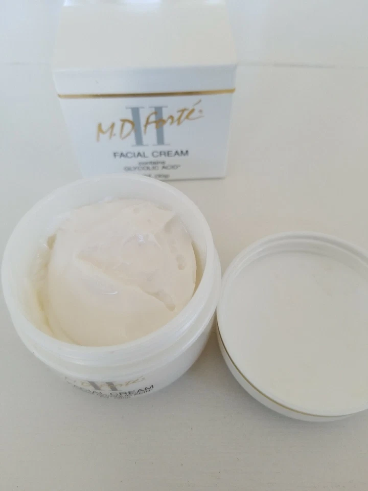 Crema facial MD Forte ll 1 oz + MD Forte LOCIÓN FACIAL II 2FL.(Descontinuado) Foto 4 de 4
