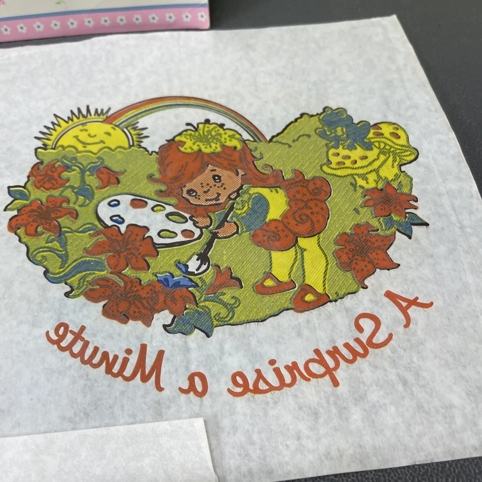 "Paquete de 3 transferencias planchadas vintage Avon Little Blossom and Friends 9x9""" Foto 4 de 4