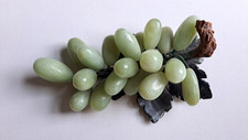 Vintage Mid-century Jade Green Grape Cluster Marble Stone Fruit Decor Realistic