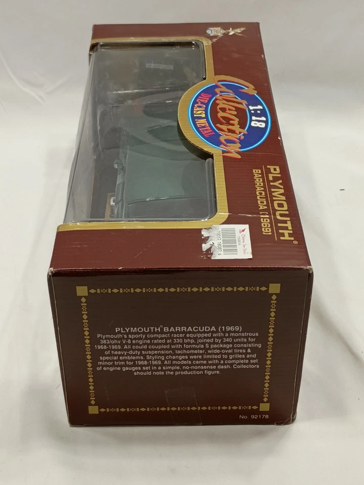 Plymouth Barracuda 1969 fundido a presión 1:18 - características de apertura de Road Legends Foto 4 de 4