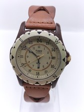 Timex TW 2P88300 Quartz Unisex Watch with Case Used