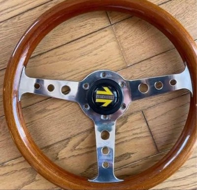 Momo Superindy Super Indinaldi 31φ NARDI Classic Car