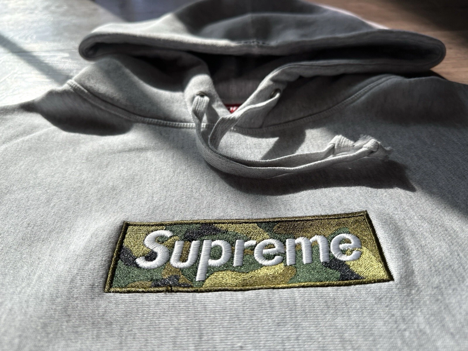 Sweat à capuche logo Supreme Box FW23 taille L