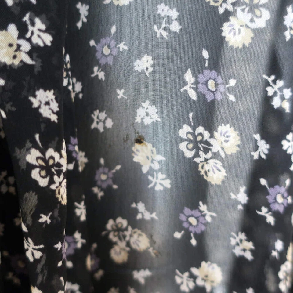 Blusa Alexander McQueen Drapeada Frontal Negra Estampado Floral Seda Gasa Talla 38 Foto 3 de 4