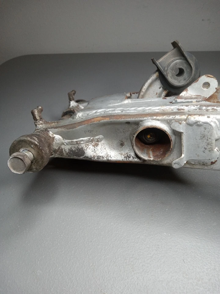 ✅ 2002 Yamaha TTR225 TTR 225 motor traseiro braço oscilante braço oscilante - Imagem 2 de 4