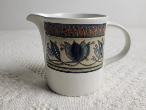 Mikasa Intaglio - Arabella Vintage Stoneware - Set Of 9 - Navy Blue Tulip - Picture 13 of 20
