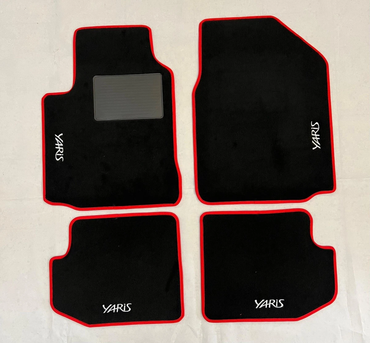 Tappetino conducente in poliammide per: Toyota Yaris II hatchback 2005-2011 Tappetino conducente in gomma | Leroy Merlin