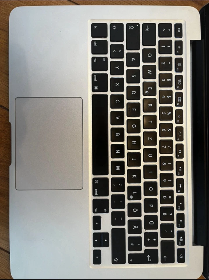 Apple MacBook Pro 13" 2015 · i5 · 16GB · 251GB, Foto 3 von 5