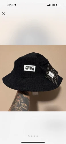 Chapeau seau HI fin Hawaii velours côtelé noir taille S Supreme rare neuf avec étiquette