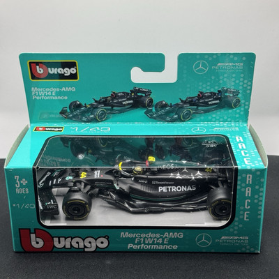 Lewis Hamilton 2025 Bburago 1:43 Signature Series F1 Mercedes Amg