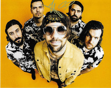 * BEARTOOTH * signed 8x10 photo * THE SURFACE * BELOW * COA *