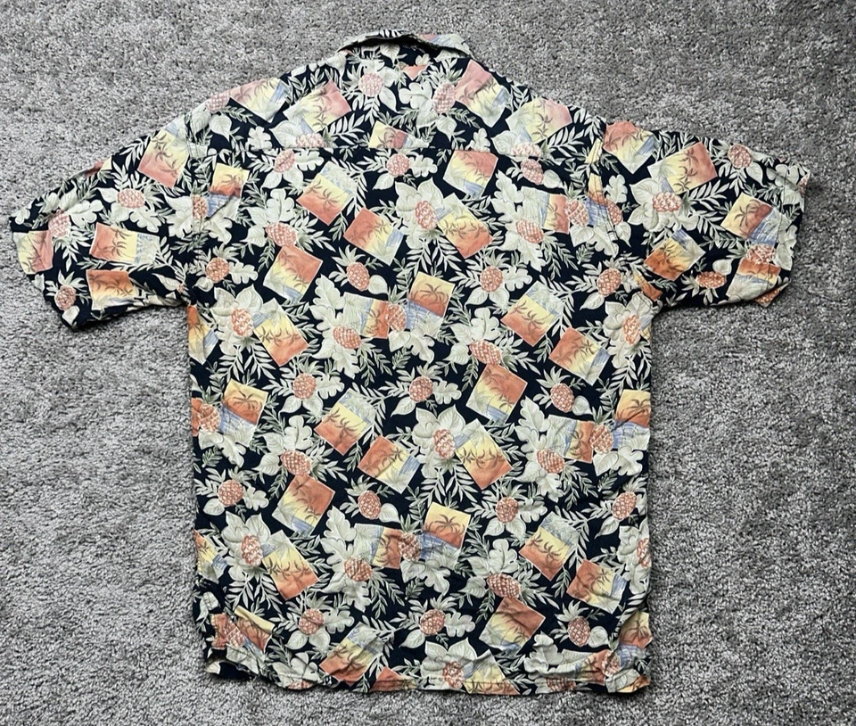 Vintage Van Heusen Hawaiian Shirt Medium Rayon Pineapple All Over Print Korea - Image 2 of 4