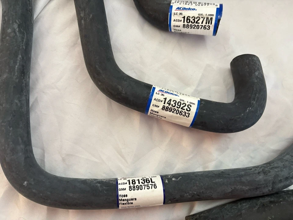 GM OEM Cavalier/Sunfire Coolant Hoses ECOTEC L61 Complete Set with Thermostat - Image 3 of 4