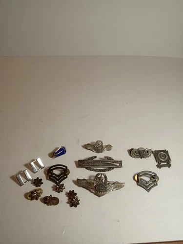 16-WW2 Military Mix Lot 1/20 10K Sterling/Silver Pins  Badges Medals WWII
