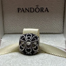 284A NWOT AUTH PANDORA SS PICKING DAISIES CHARM #790965 RETIRED!