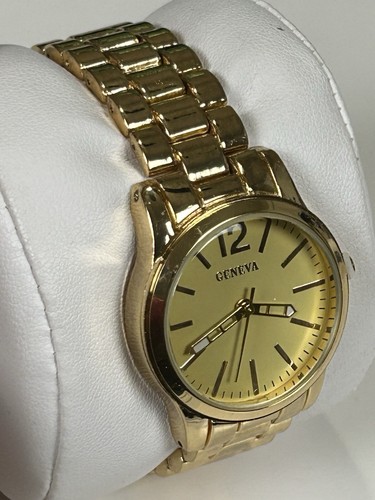 Men's & Women's GENEVA Classic Collection Quartz Gold Toned Watch Set - Picture 13 of 21