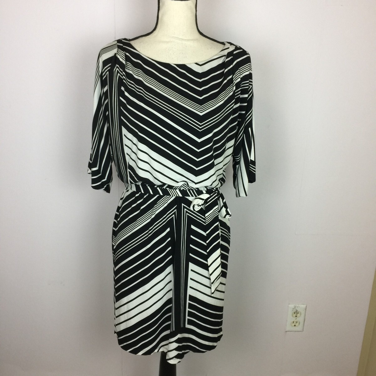 Jessica Simpson Blouson Mini Dress Sz M Womans Black White Striped Stretch Knit
