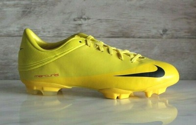 yellow nike soccer boots