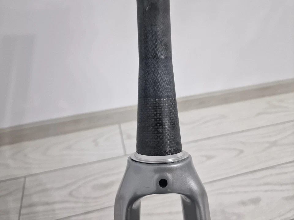 Bianchi Road Bicycle Carbon Fork K-VID 700c Tappered 300 mm Steering 1"-1/8 NEW - Image 2 of 4