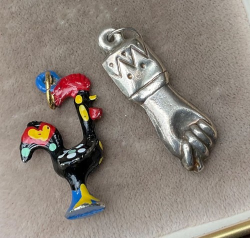 Vintage Bracelet Charms PORTUGAL ROOSTER, Amulet FIGA FIST Enamel Silver - Picture 2 of 6