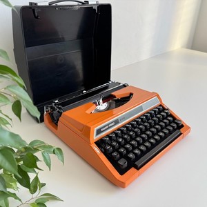Silver-reed Typewriter | 1980s | Working | Serviced  UPS 3-Day to US/CAN