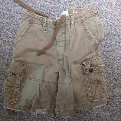 Abercrombie & Fitch Men's Beige Cargo Adirondacks Shorts Distressed A++ Sz 33