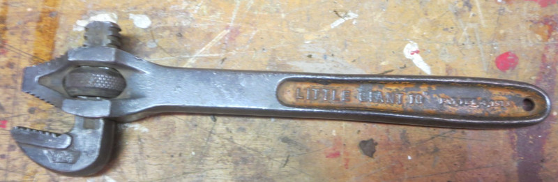 VINTAGE GREENFIELD 10” LITTLE GIANT REVERSIBLE PIPE WRENCH, Pat Feb 14,1913 USA