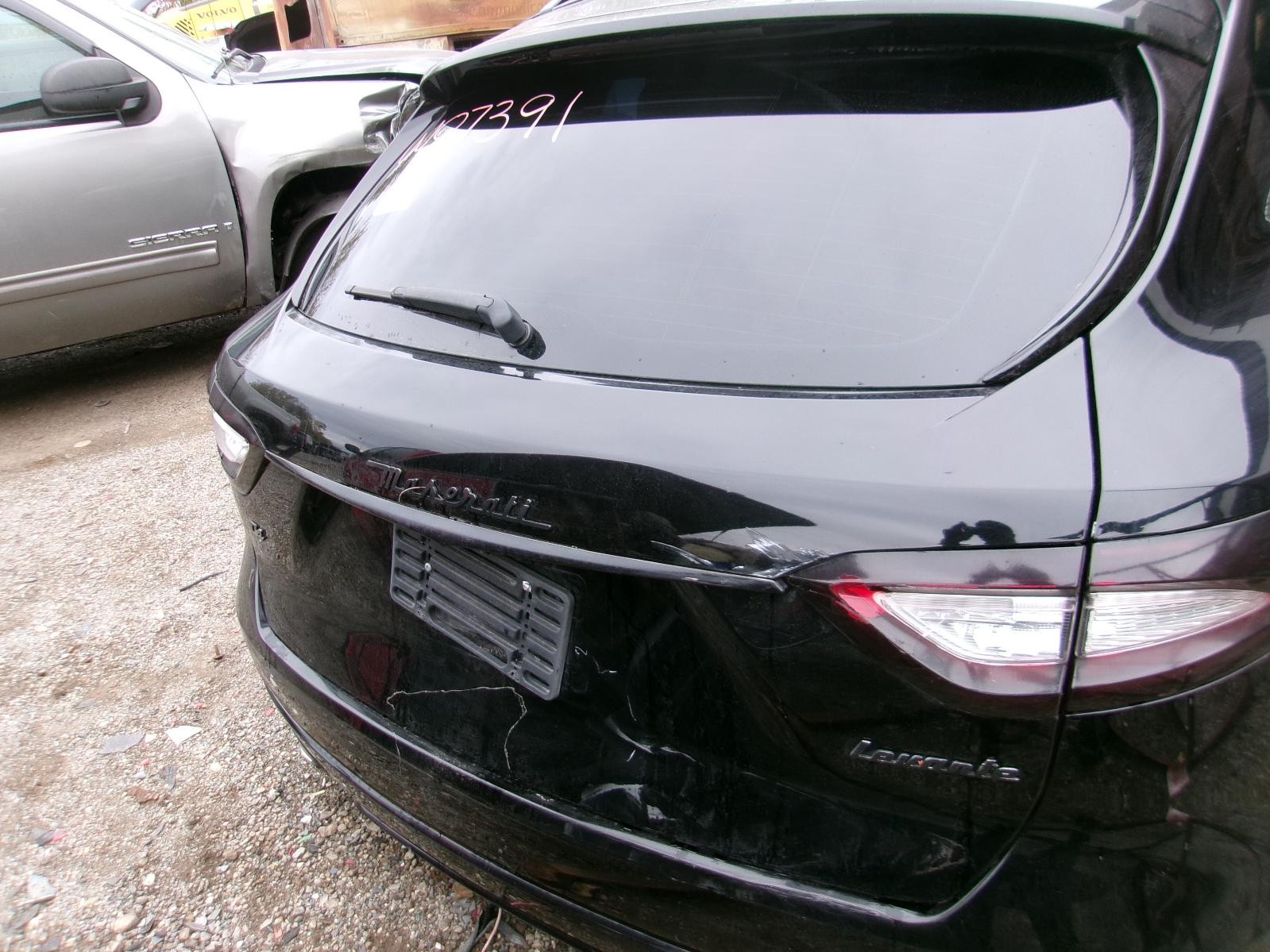 Used Lower Control Arm Front fits: 2020 Maserati LEVANTE  Grade A