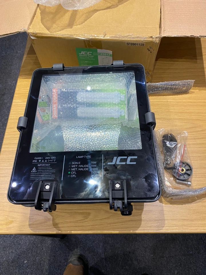 JCC Zenalite Low Energy High Power Floodlight Dark Grey, 2x 26w Lamps Included - Image 3 of 3