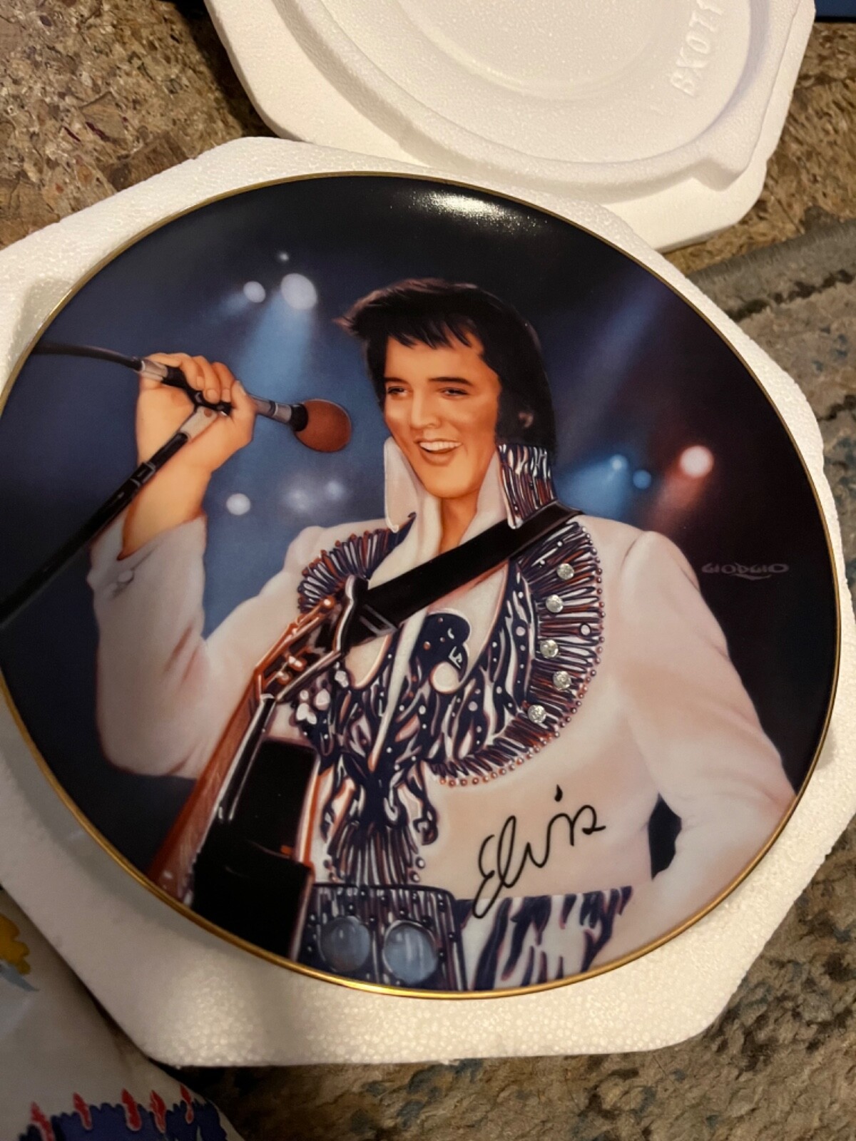 Elvis Presley Remembering Elvis collectors pkate "The Phoenix"